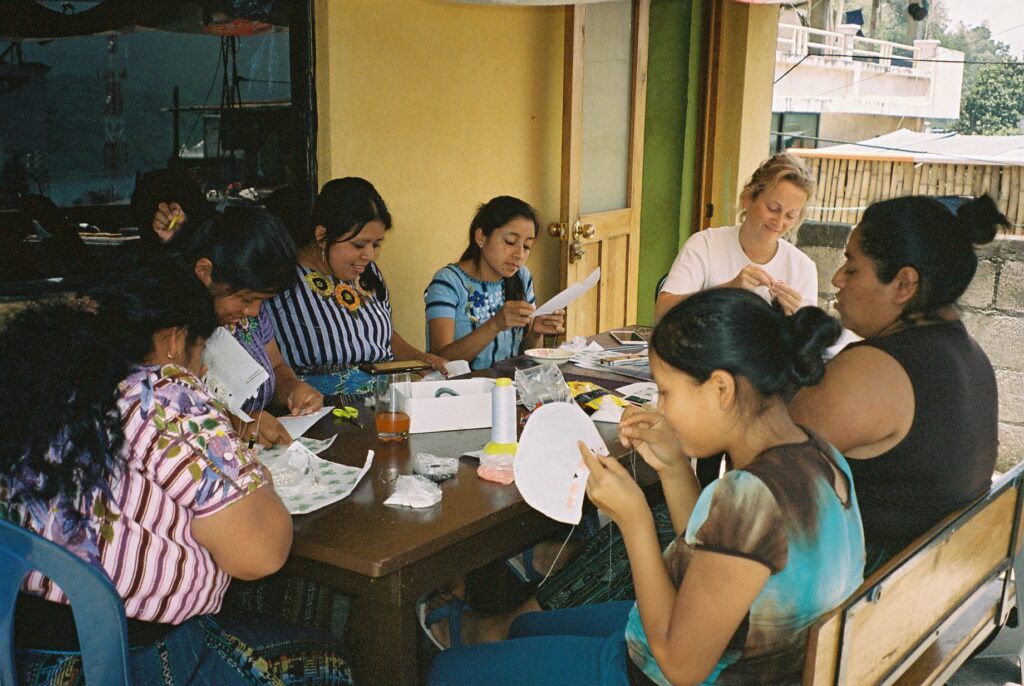 Pura Utz' værksted i Santiago Atitlán i Guatemala