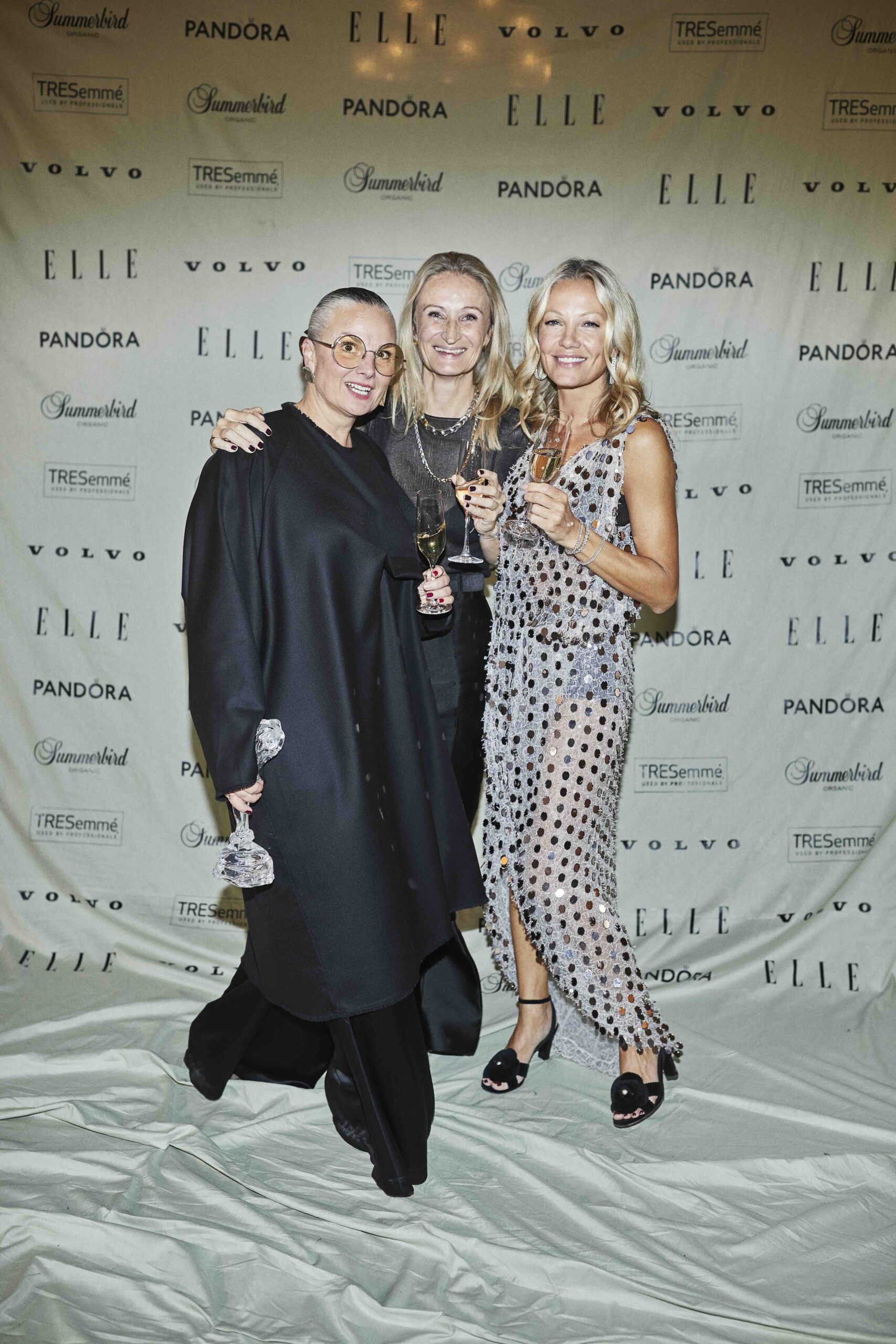 Kinradens grundlægger Sarah Emilie Müllertz og CEO Christina Neustrup sammen med Caroline Fleming.